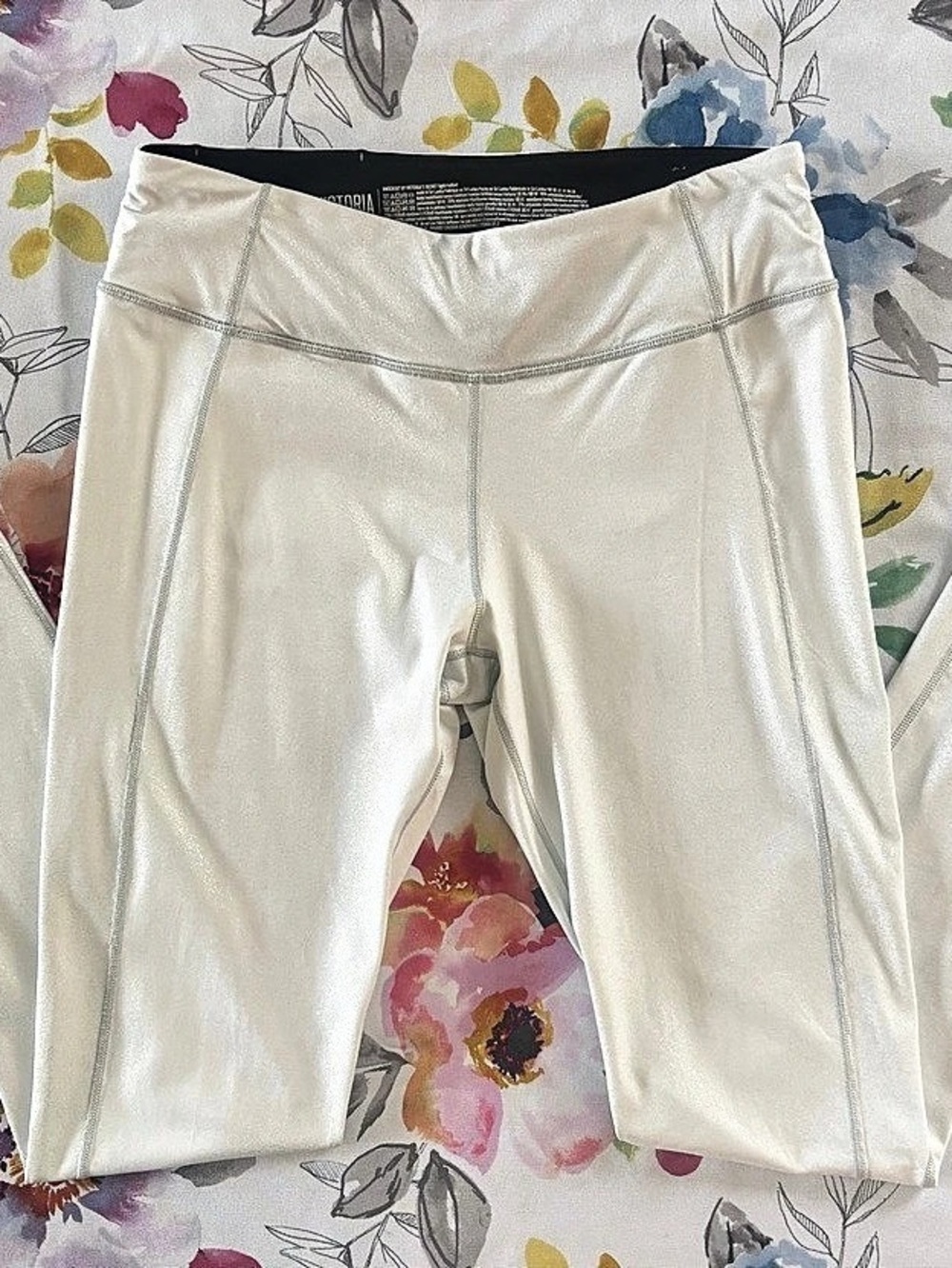 Victoria's Secret - Women’s Shiny White Knockout Leggings
